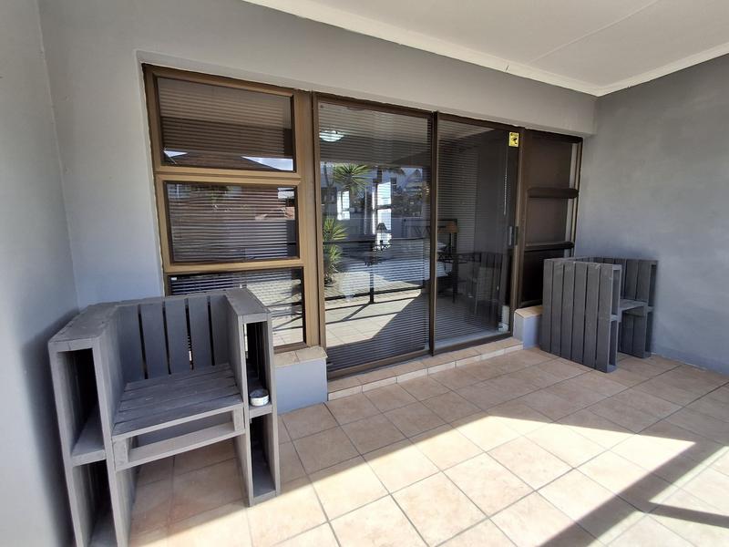4 Bedroom Property for Sale in Britannia Bay Western Cape
